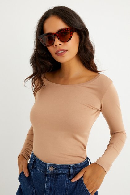 Women's Camel Princess Collar Long Sleeve Badi