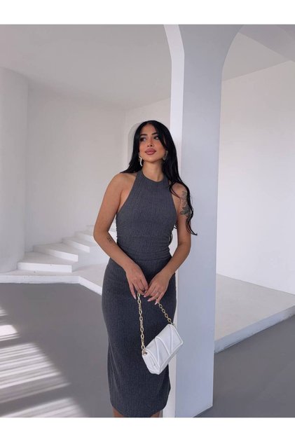 Back Low-cut Halter Neck Dress