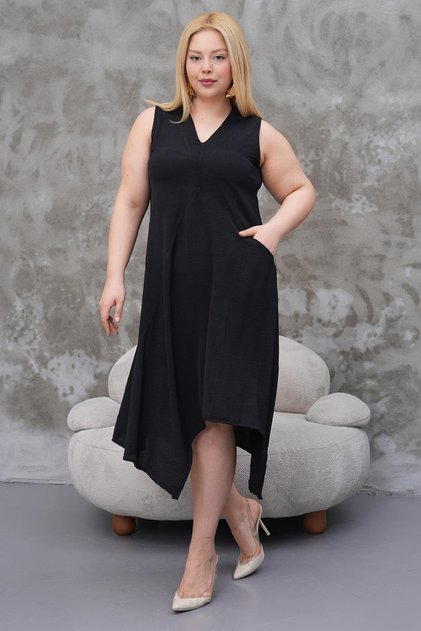 Large Size Asymmetry Cut Pocket Dress