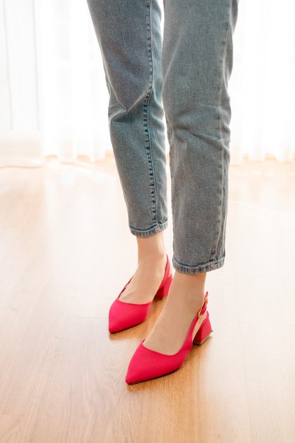 Aura Fuchsia Matte Satin Side Buckle (4 cm Heel Length) Pointed Toe Heeled Ballerina Shoes