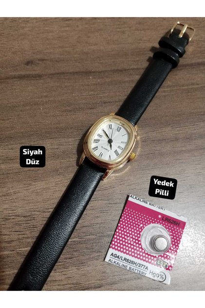 New Fashion Women's Wristwatch... Retro Minimal... Vintage Model.... Black Cord