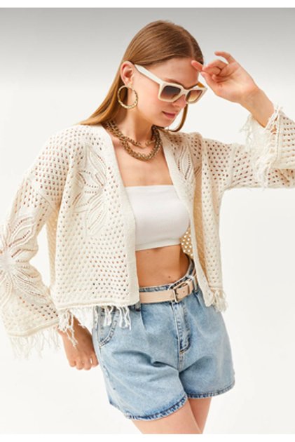 Kadın Püskül Detaylı Bolero Hırka Regular Fit Ajur Desen Mevsimlik Hırka