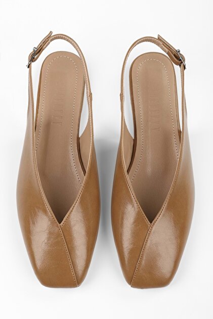 Women's Noya Caramel Skin Ballerinas