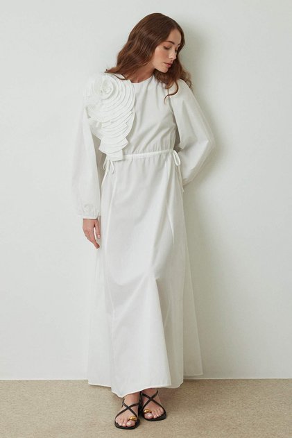 Rose Accessory Detail Ecru Dress