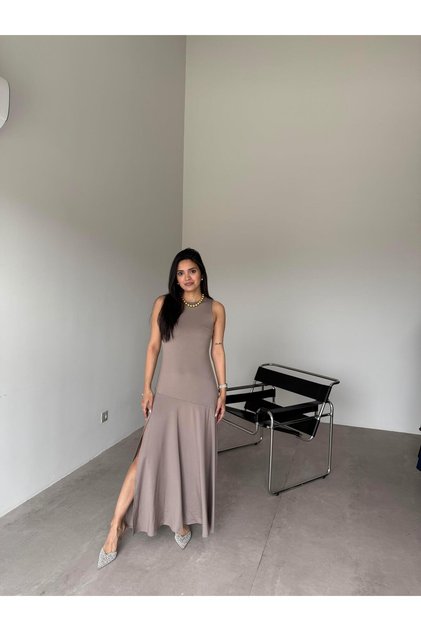 Mink Slit Zero Sleeve Dress