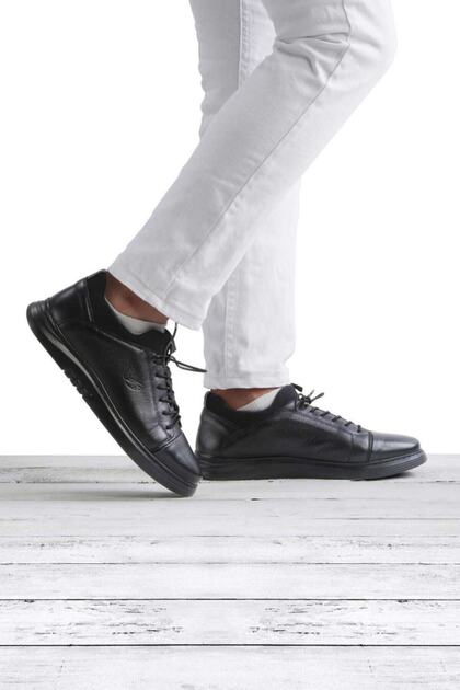 Voyager Leather Men's Sneakers