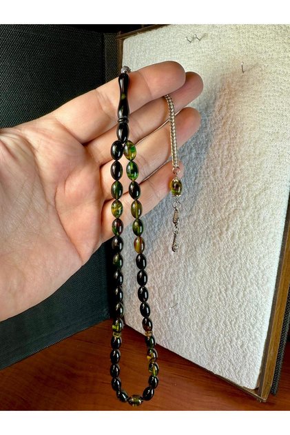Amber Tesbih with Dark Green Bezi Cut T-229