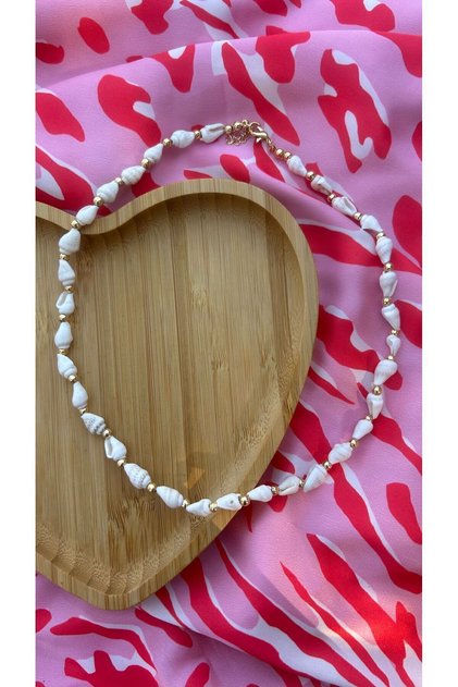 White Sea Shell Necklace
