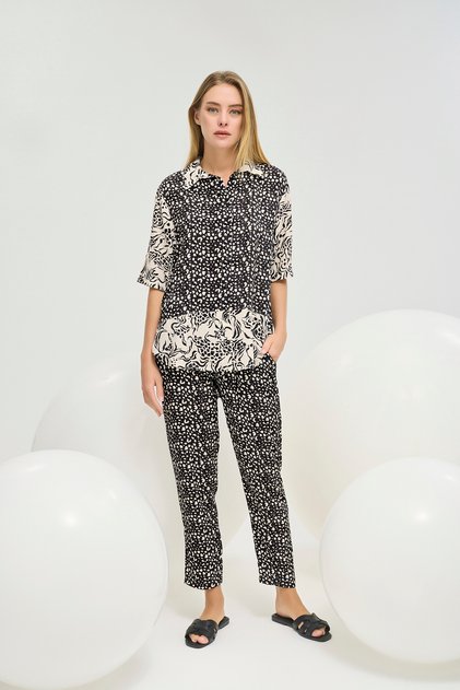 21270 Women's Buttoned Trousers Suit