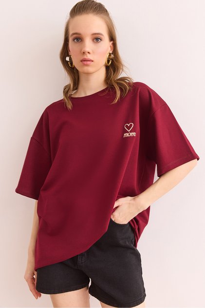 Women's Burgundy Mom Embroidered 2 Thread Oversize T-Shirt Tsh- 19000785
