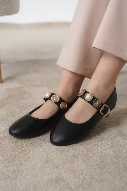 Si̇ena Women's Ballerinas with Gold Buckle Belt