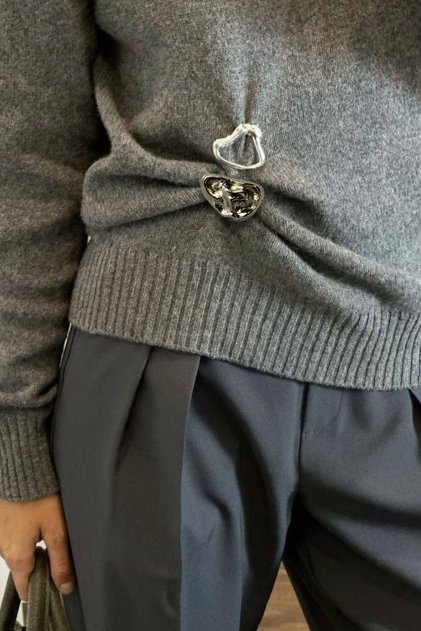 Metal Kalın Çizgi Dokulu Simetrik Broş