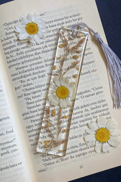 Gerçek Kurutulmuş Papatyadan Tasarım Kitap Ayracı, Hediyelik