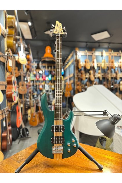 B04- GR 4 Telli Altif Bass Gitar Yeşil Renk