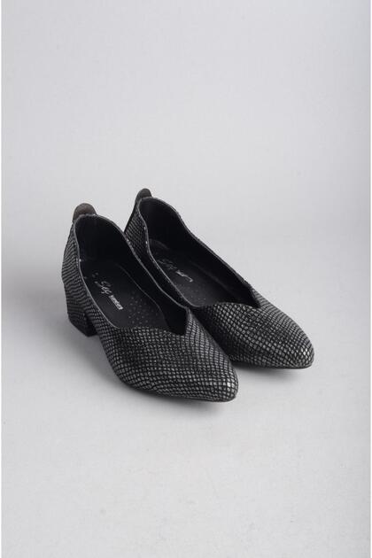 Selection 1068 Genuine Leather Heeled Women's Shoes (Heel: 4 cm) Black Engerek