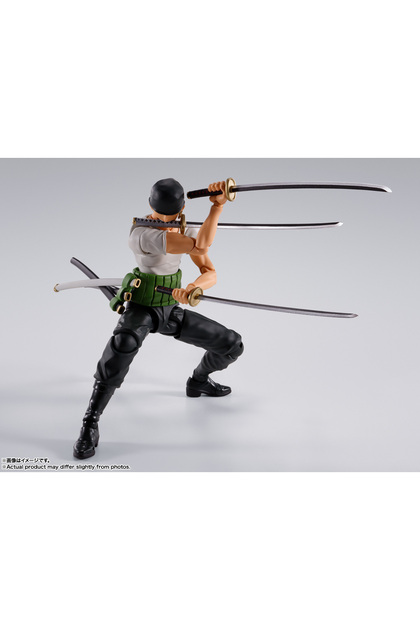 BANDAI TAMASHII NATIONS One Piece Roronoa Zoro Romance Dawn Anime