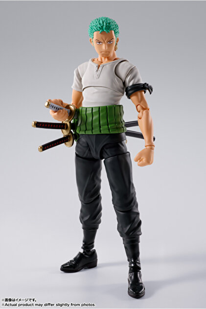 BANDAI TAMASHII NATIONS One Piece Roronoa Zoro Romance Dawn Anime