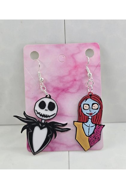 Jack Skellington ve Sally Temalı Renkli Figürlü Plastik Küpe - Hafif ve Eğlenceli Tasarım