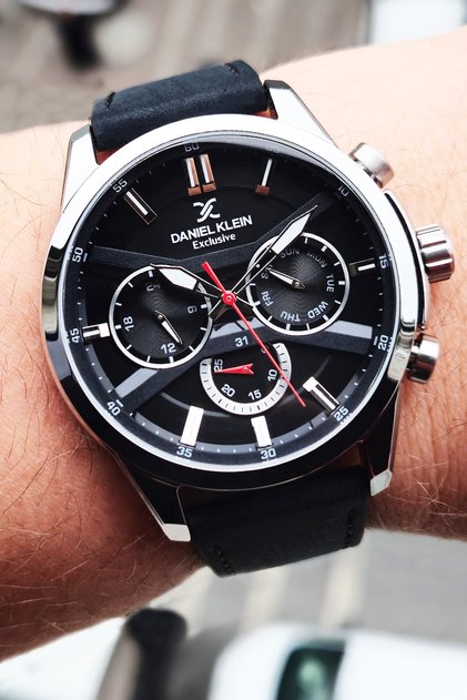 Exclusive Multi Functional Calendar, Day, 12/24 Hours, Dual Time Waterproof Leather Men's Wristwatch