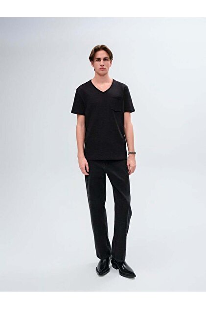 Legesa Black Men's V-Neck Short Sleeve T-Shirt 1225841926089200