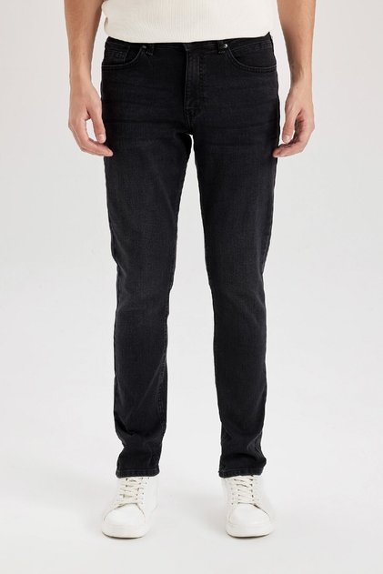 Pedro Slim Fit Narrow Fit Regular Waist Narrow Leg Jean Pants R8788Az24Sp