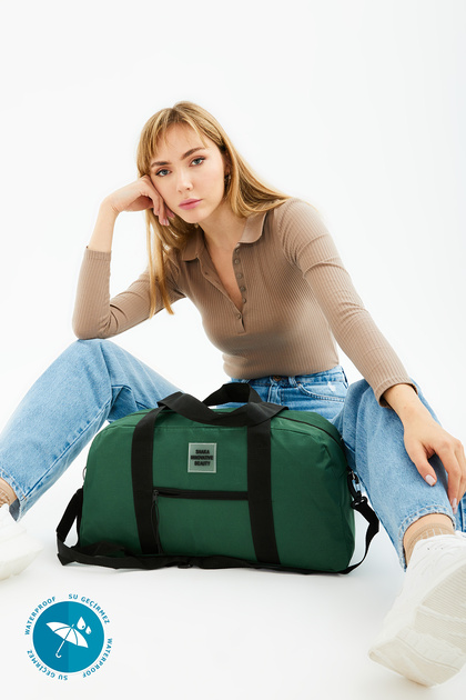 Petrol Green U33 Waterproof Travel Fitness and Sports Bag with Front Pocket Detail and Adjustable Strap B:28