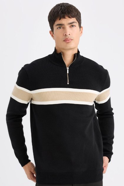 Black Standard Fit Regular Cut Stand Collar Zippered Striped Knitwear Sweater Y4193Az24Wn