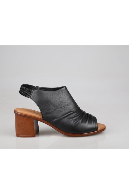 4579-1 Genuine Leather Orthopedic Black Women's Heeled Shoes