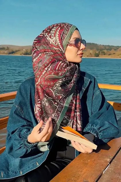 Tuba Bağ Historical Florentis Pattern Shawl - Green