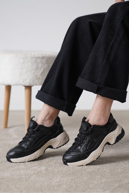 Vexa Lace-Up Mesh Women's Sports Shoes