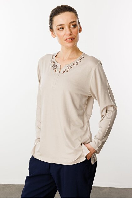 Women's Open Collar Lace Floral Embroidered Combed Cotton Blouse Beige