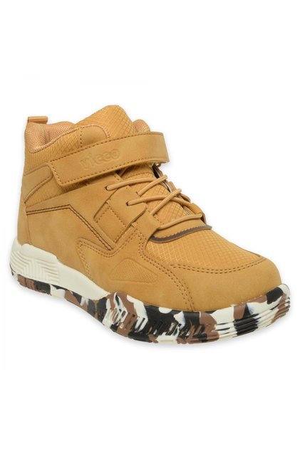 946.P23K356 Law Patik Phylon Camel Boys' Boots