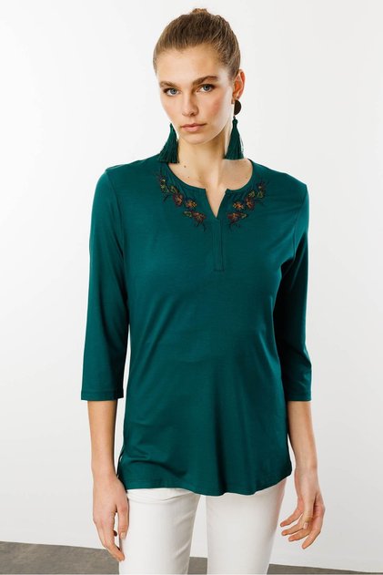 Women's Open Collar Embroidered Combed Cotton Blouse Green