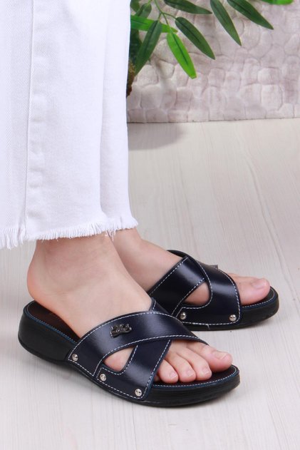 Elis 1005 Comfortable Cross Banded Orthopedic Women's Slippers