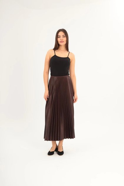 Hijab Pleated Leather Look Skirt