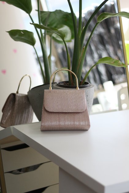 Women's Rose Gold Line Textured Metal Handle Evening Dress Hand Shoulder Bag