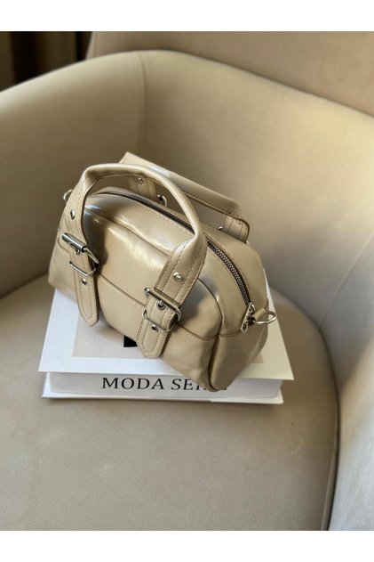 Women's Hand and Shoulder Bag with Double Belt Accessories