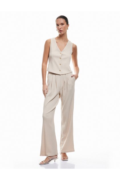 Regular Fit Pocketed Wide Leg Fabric Trousers with Pleats