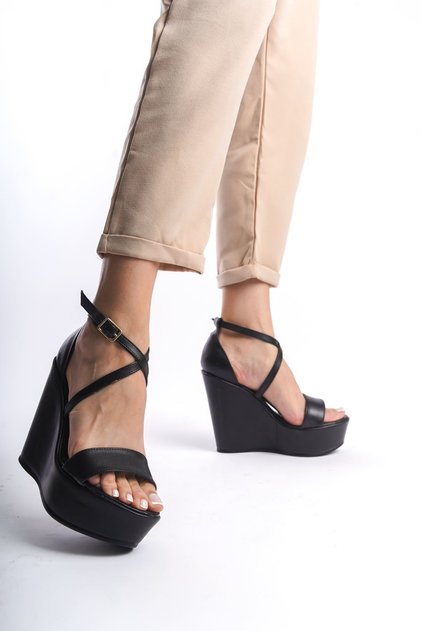 Alessi; Black Matte Leather, 12 cm Wedge Heeled Shoes
