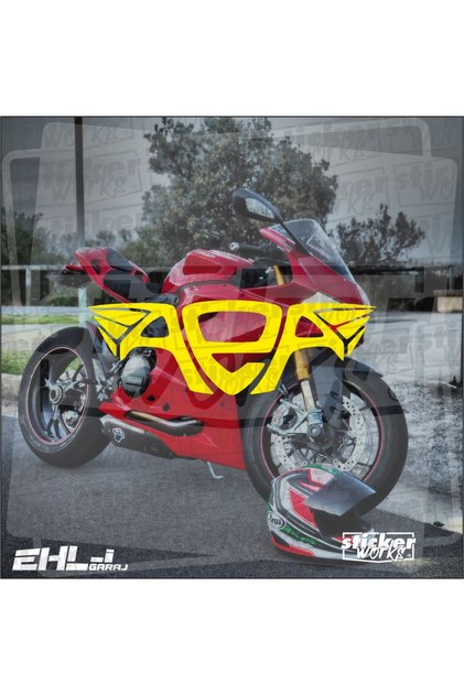 Altın Elbiseli Adam Sticker