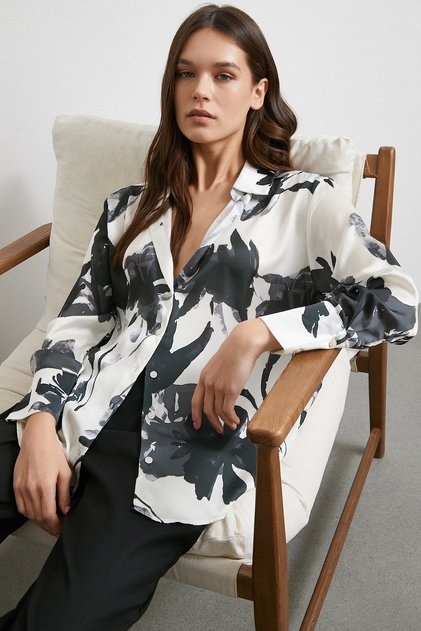 Satin Surface Patterned Shirt Black