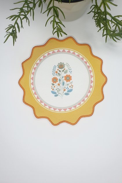 Folk Style Yellow Edge with Flower Design Embroidery Edge Cloth Cocktail Napkin 1Pcs
