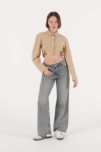 Side Belt Buttoned Camel Cropped Shirt