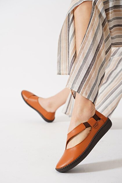 Cesa Yan Rubber Window Genuine Leather Women's Shoes Tan Skin
