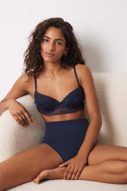 Beautiful Classic navy lace padded bra