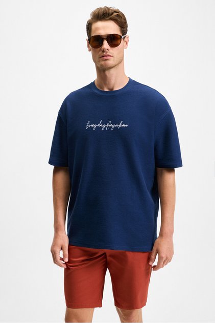 Ourflow Men's Embroidery Detailed 100% Organic Cotton Crew Neck Short Sleeve Oversize Navy Blue T-Shirt