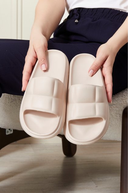 Beige Unisex Daily Comfort Slippers