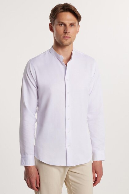 Herren Slim Fit Langarmhemd aus Baumwolle in Weiß mit Reverskragen