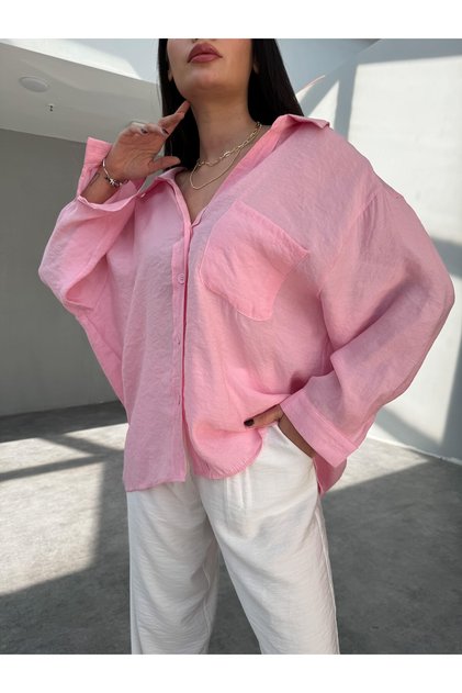 DÜŞÜK OMUZLU OVERSİZE ŞEKER PEMBE GÖMLEK STANDART BEDEN