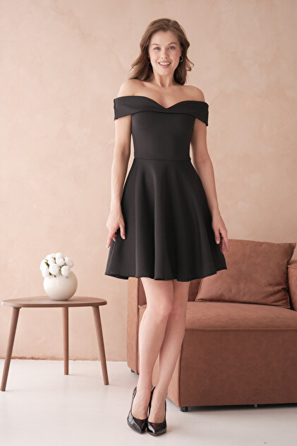 lovebox Flexible Scuba Fabric Strapless Collar Flared Cut Black